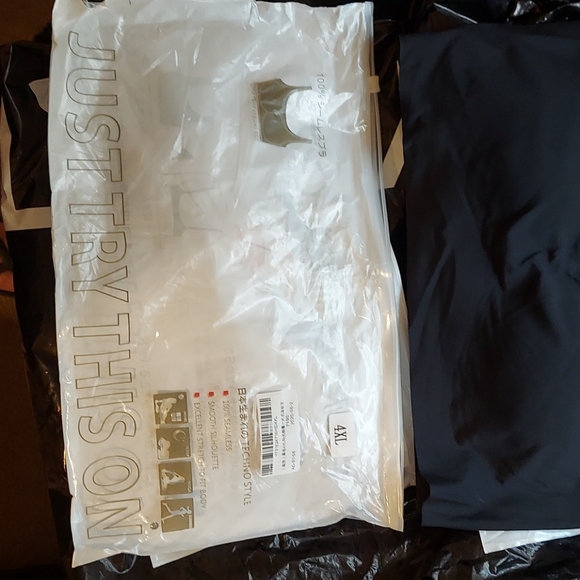 Bras - Picture 6 of 11